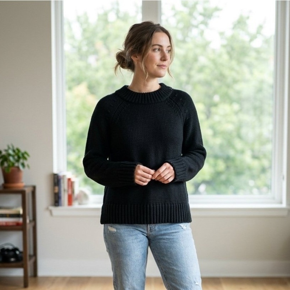 Tuckernuck Black Wool Blend Knit Raglan Crew Neck Sweater Large